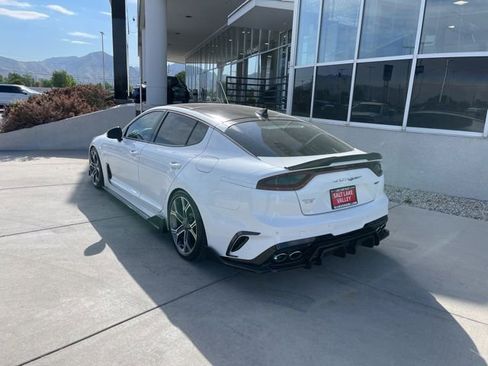 Used 2021 Kia Stinger GT2 AWD/4WD image 4