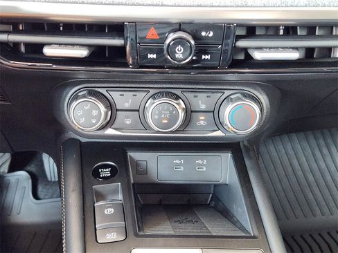 New 2025 Nissan Kicks SV w/ SV Premium Package image 14