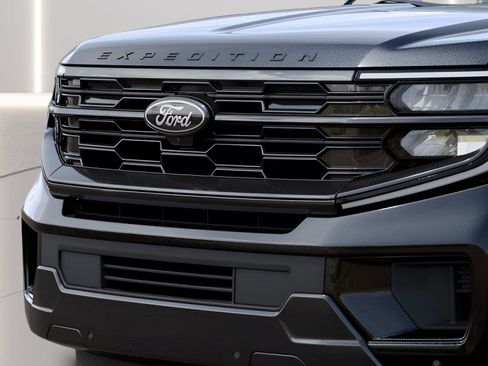 New 2027 Ford Expedition Platinum w/ Stealth Appearance Package AWD/4WD image 18