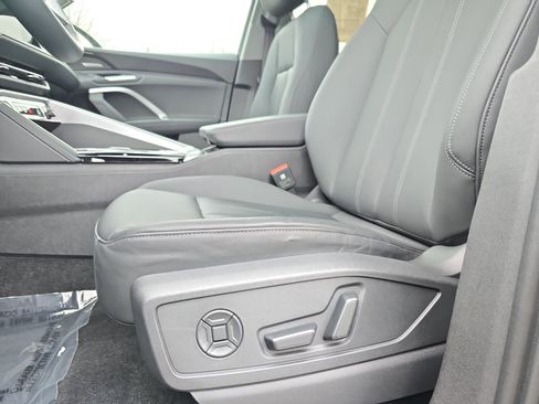 Certified 2025 Audi Q5 Premium Plus w/ Premium Plus image 27