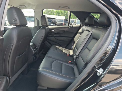 Used 2021 Chevrolet Equinox Premier AWD/4WD image 11