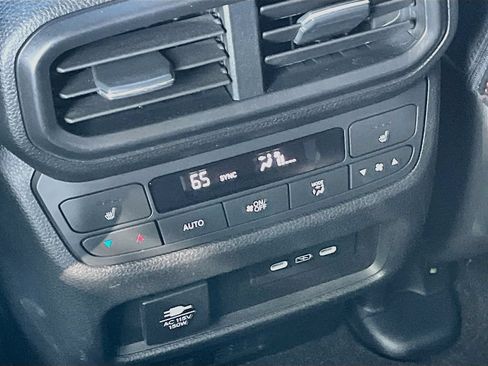 Used 2024 Honda Passport Black Edition image 26