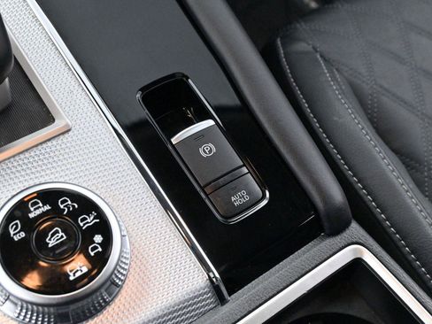 Used 2023 Mitsubishi Outlander SEL image 21