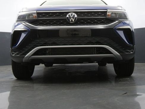 Used 2024 Volkswagen Taos SE image 39