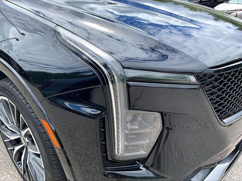 Used 2024 Cadillac XT4 Sport AWD/4WD image 31
