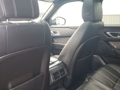 Used 2019 Land Rover Range Rover Velar S image 12