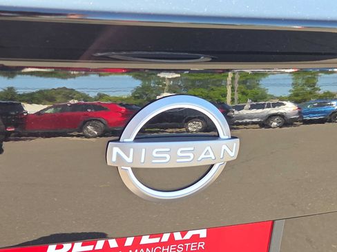 Used 2023 Nissan Versa SR w/ Trunk Package FWD image 27