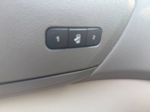 Used 2017 GMC Acadia Limited SLT AWD/4WD image 12