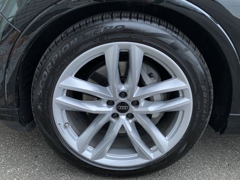 Certified 2025 Audi Q7 3.0T Prestige w/ Prestige Package image 22