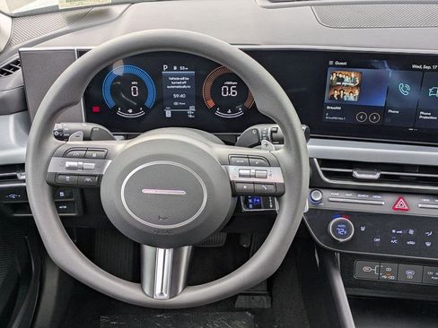 New 2025 Hyundai Sonata SEL image 18