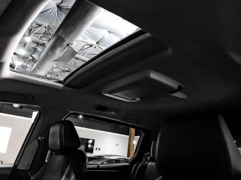 Used 2023 Honda Odyssey Touring image 5