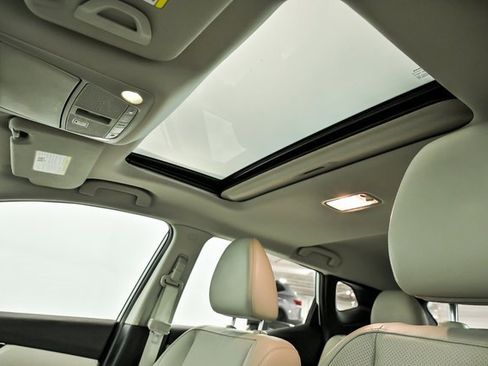 Used 2019 Nissan Rogue Sport SL w/ Premium Package image 13