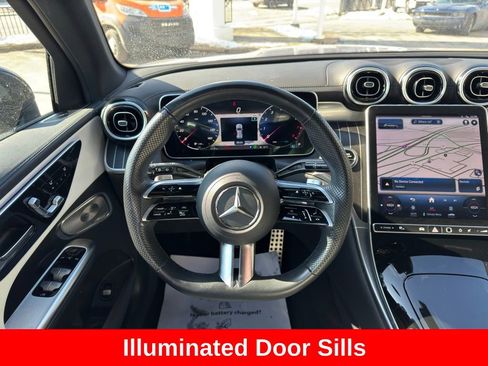 Used 2023 Mercedes-Benz GLC 300 4MATIC image 36
