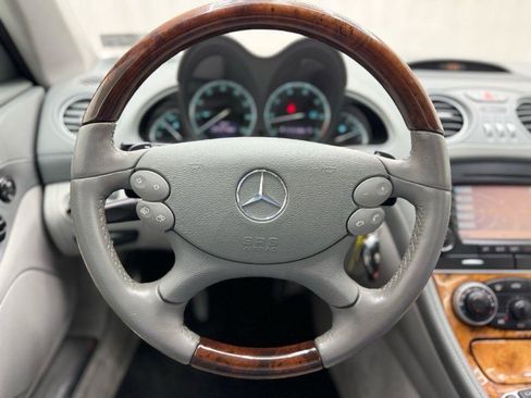 Used 2007 Mercedes-Benz SL 550 image 13