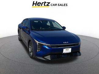 Used 2025 Kia K4 LXS video 1