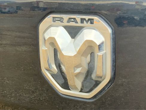Used 2019 RAM 1500 Laramie image 24