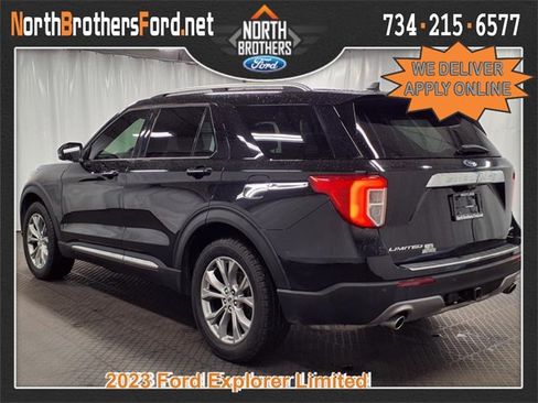 Used 2023 Ford Explorer Limited w/ Limited Technology Package image 2
