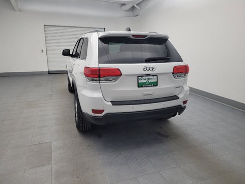 Used 2018 Jeep Grand Cherokee Laredo image 6