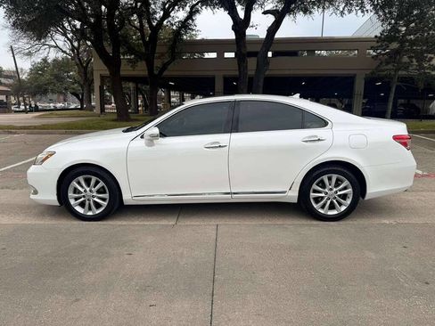 Used 2011 Lexus ES 350 image 3