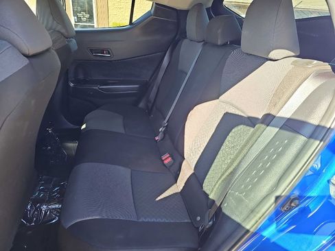 Used 2020 Toyota C-HR LE image 14