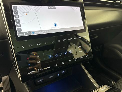 Used 2024 Hyundai Tucson Limited image 20