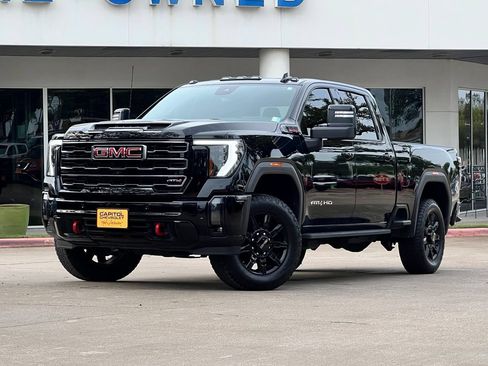 Used 2024 GMC Sierra 2500 AT4 w/ AT4 Premium Plus Package AWD/4WD image 2