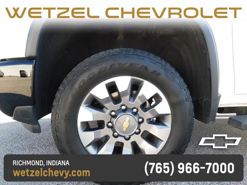 Used 2024 Chevrolet Silverado 2500 Custom w/ Custom Value Package AWD/4WD image 14