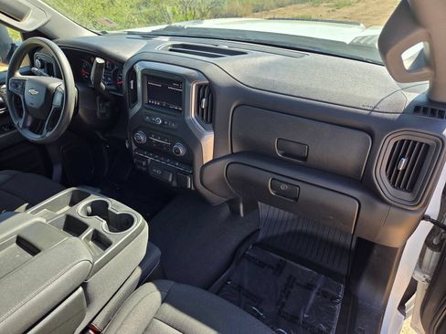 Used 2024 Chevrolet Silverado 2500 Custom w/ Custom Value Package AWD/4WD image 28