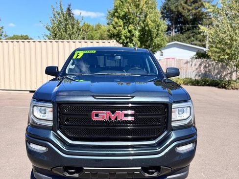 Used 2017 GMC Sierra 1500 SLE w/ SLE Value Package AWD/4WD image 2
