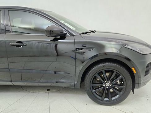 Used 2024 Jaguar E-PACE R-Dynamic SE image 8
