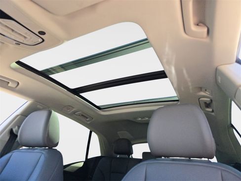 Certified 2025 Audi Q8 Premium Plus image 30