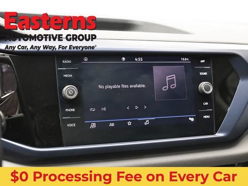 Used 2022 Volkswagen Taos SE FWD image 17