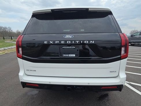 Used 2025 Ford Expedition Max Active image 9