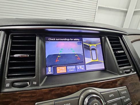 Used 2018 Nissan Armada Platinum w/ Captain Seat Package RWD image 18