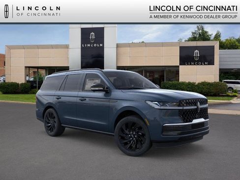 New 2026 Lincoln Navigator Reserve image 1