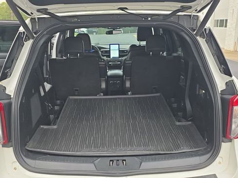 Used 2020 Ford Explorer ST w/ Premium Technology Package image 13