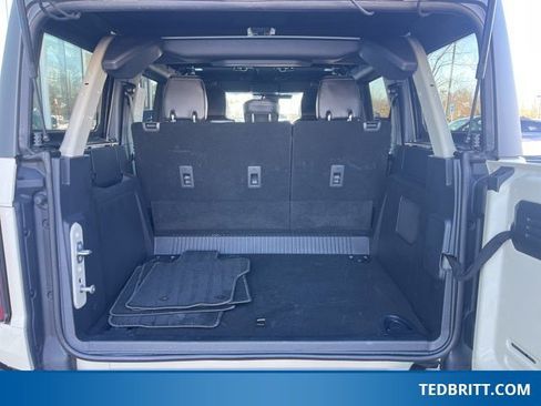 Used 2025 Ford Bronco Outer Banks image 11