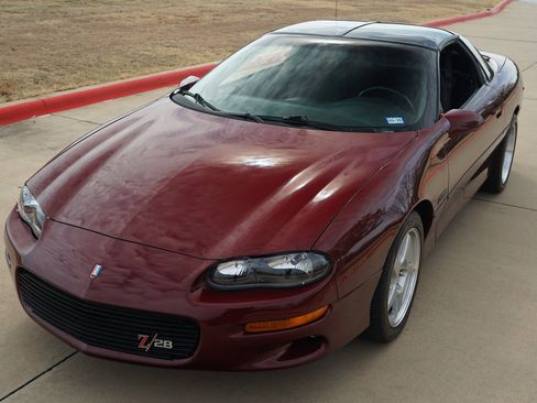 Used 2000 Chevrolet Camaro Z28 w/ Preferred Equipment Group 2 image 2