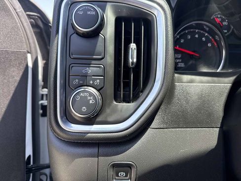 Used 2020 Chevrolet Silverado 1500 LT w/ Convenience Package RWD image 34