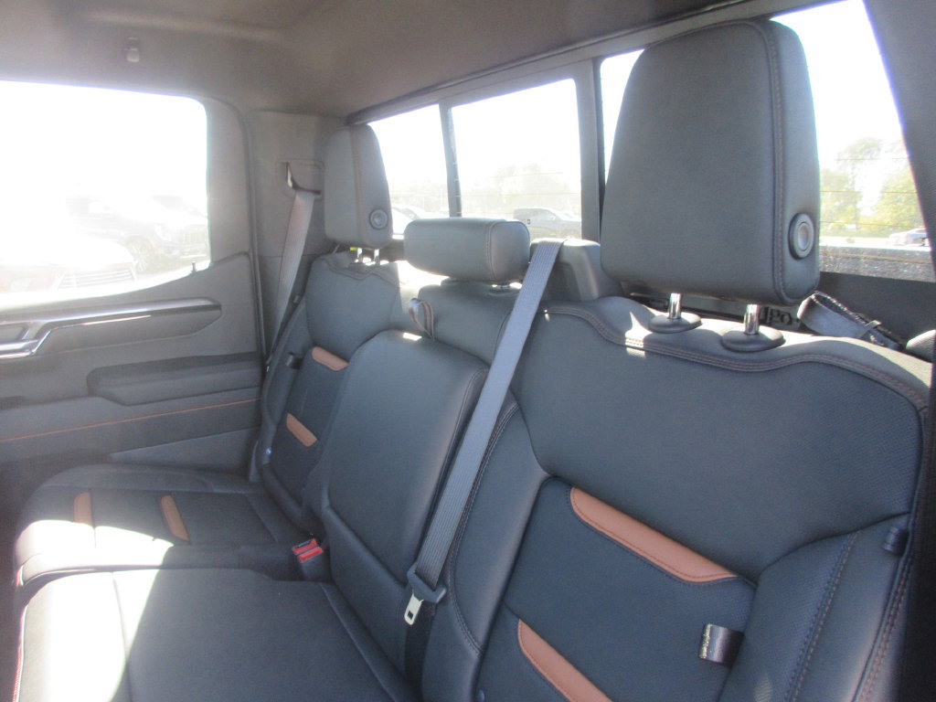 New 2026 GMC Sierra 1500 AT4 w/ AT4 Premium Package AWD/4WD image 13