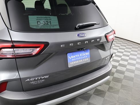 Used 2025 Ford Escape Active image 15