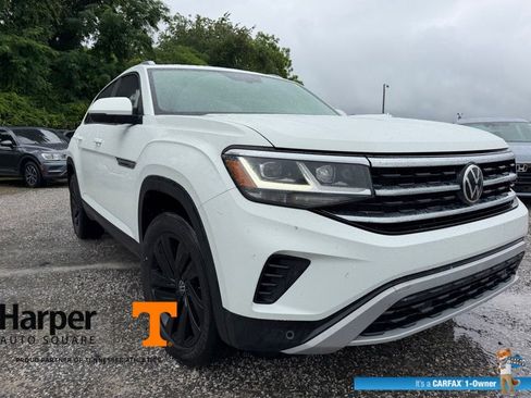 Used 2022 Volkswagen Atlas Cross Sport SE w/ Black Wheel Package AWD/4WD image 7