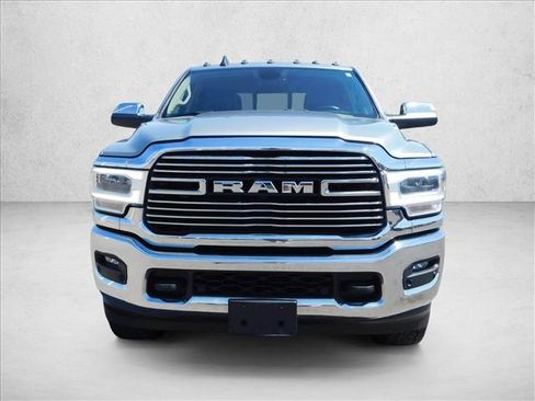 Used 2022 RAM 2500 Laramie AWD/4WD image 4