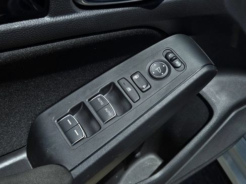 Used 2025 Honda Civic Sport image 12