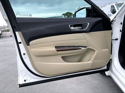 Used 2019 Acura TLX w/ Technology Package FWD image 27