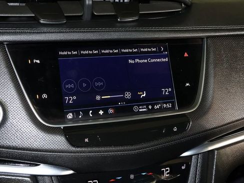 Used 2024 Cadillac XT6 Luxury AWD/4WD image 19