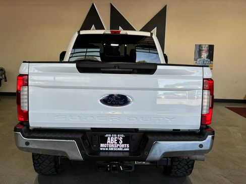 Used 2017 Ford F350 Lariat w/ Lariat Ultimate Package AWD/4WD image 8