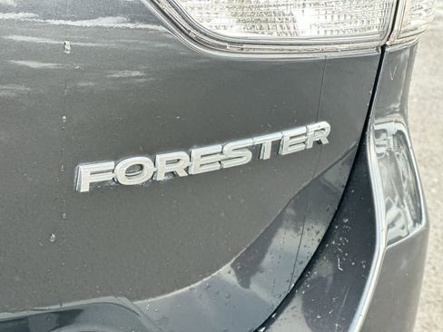 Used 2019 Subaru Forester Limited image 18