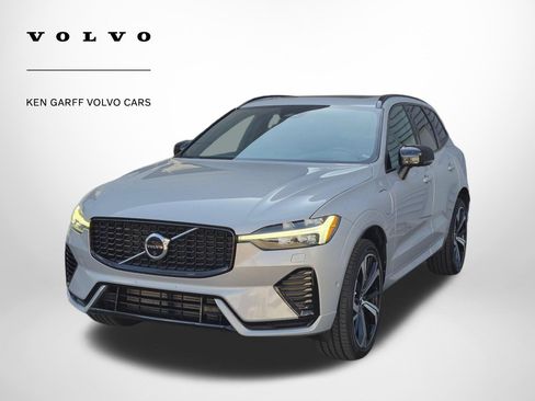 Used 2022 Volvo XC60 T8 R-Design w/ Advanced Package AWD/4WD image 7
