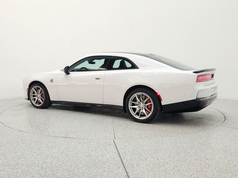 Used 2024 Dodge Charger Daytona Scat Pack w/ Plus Group AWD/4WD image 8